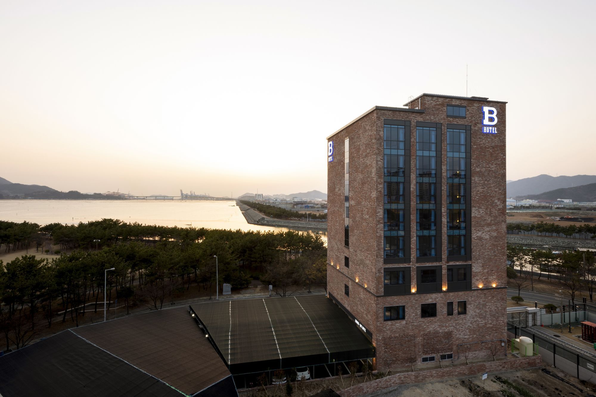 Brown-Dot Hotel Shinho Busan Extérieur photo