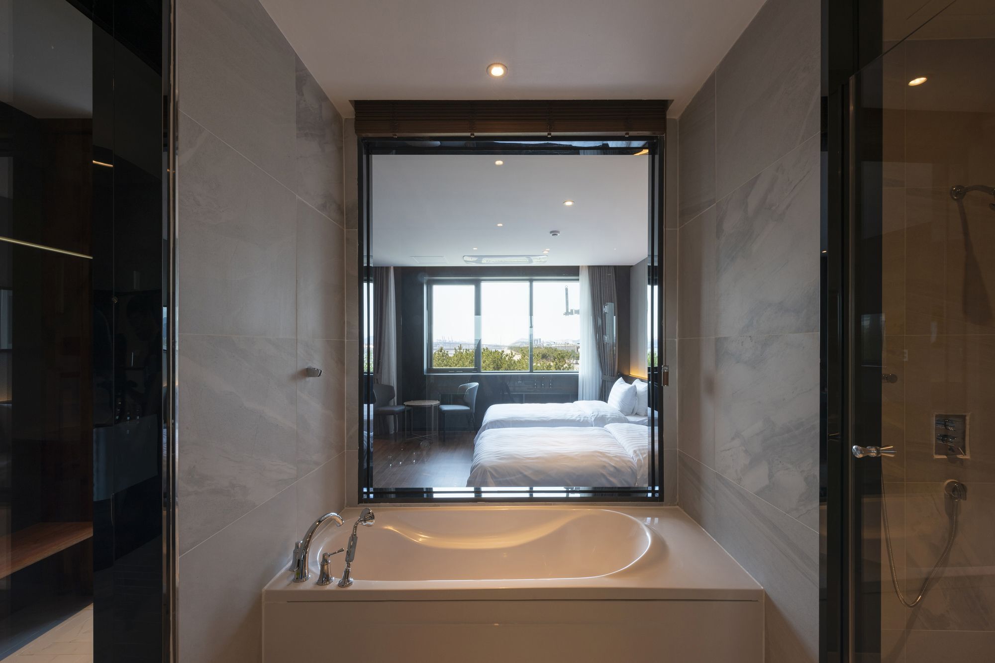 Brown-Dot Hotel Shinho Busan Extérieur photo