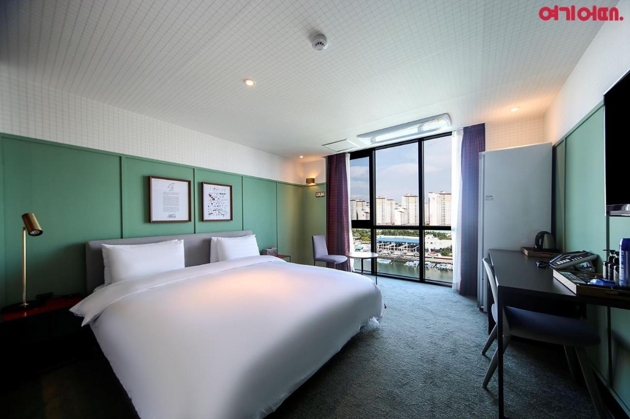Brown-Dot Hotel Shinho Busan Extérieur photo